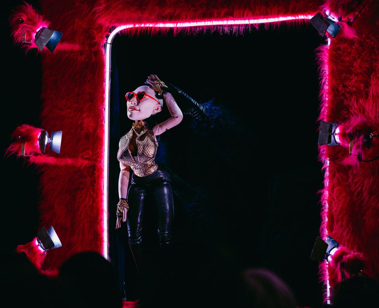 Cabaret Love - Johanny Bert